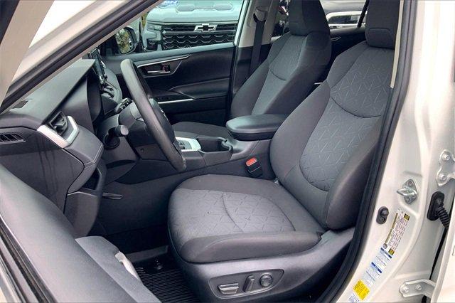 2022 Toyota RAV4 Vehicle Photo in KANSAS CITY, MO 64114-4502
