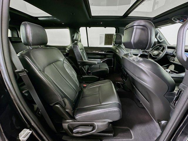 2022 Jeep Wagoneer Vehicle Photo in Doylsetown, PA 18901