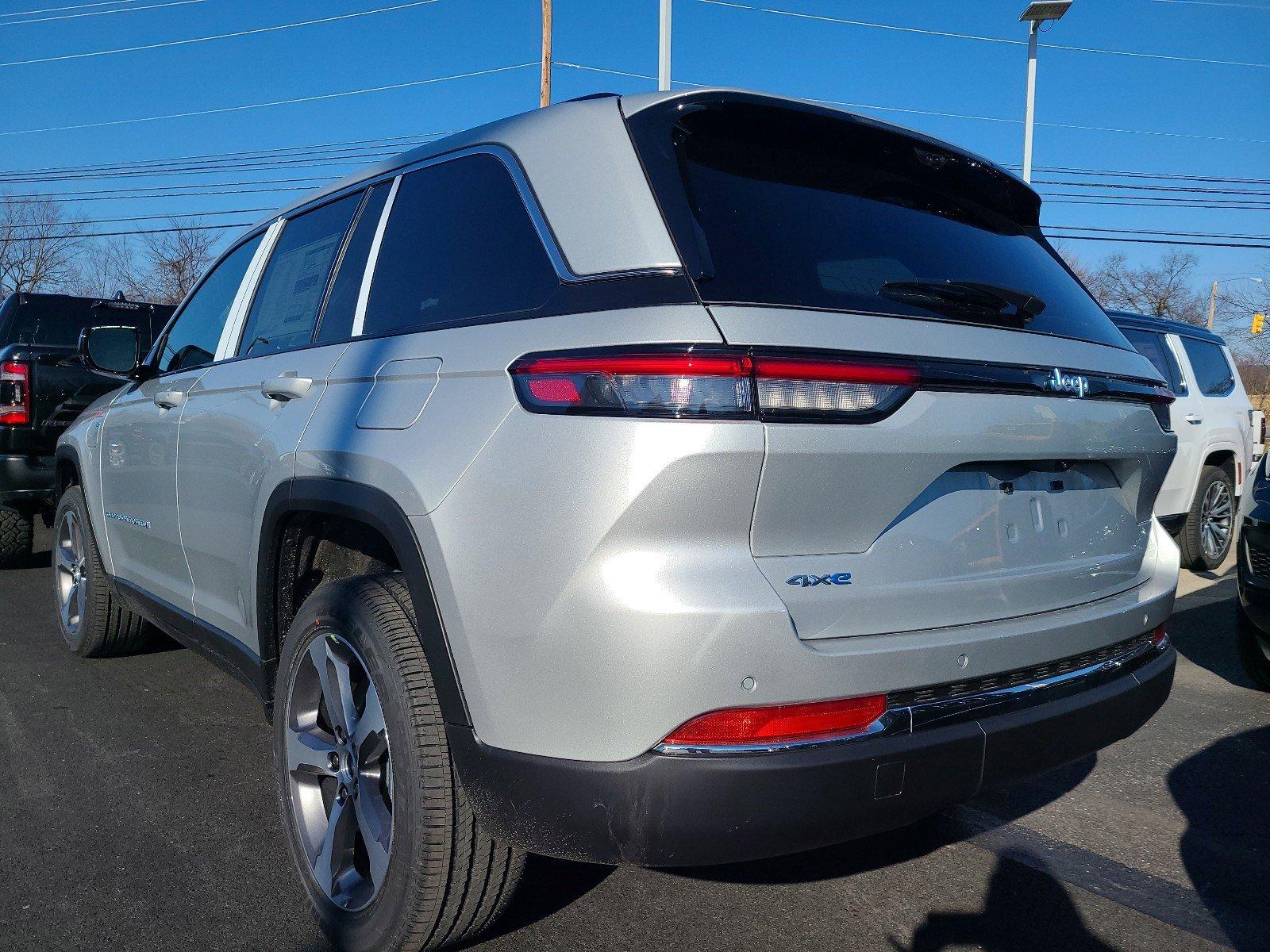 2024 Jeep Grand Cherokee 4xe Vehicle Photo in Mechanicsburg, PA 17050-1707