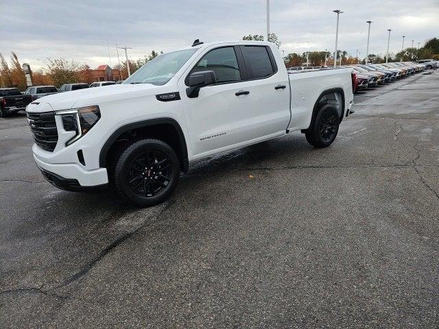 2025 GMC Sierra 1500 Vehicle Photo in Fishers, IN 46038