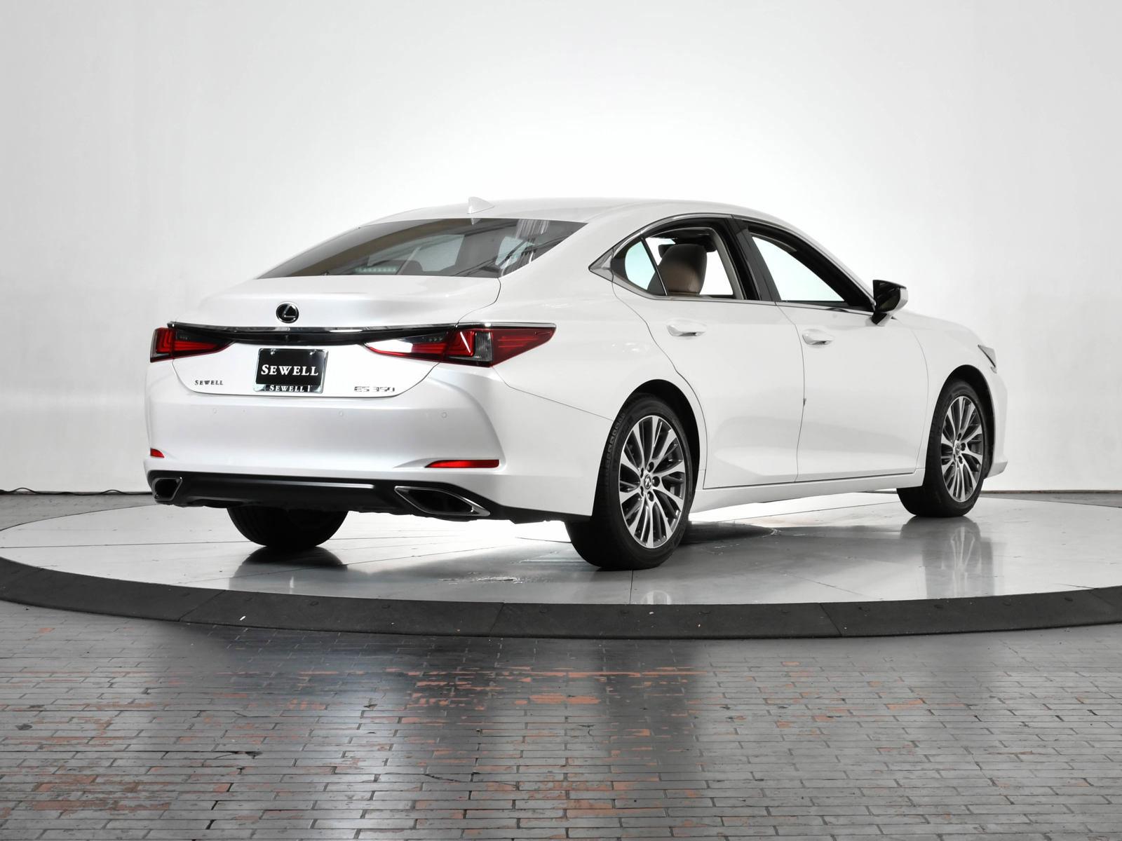 2019 Lexus ES 350 Vehicle Photo in DALLAS, TX 75235