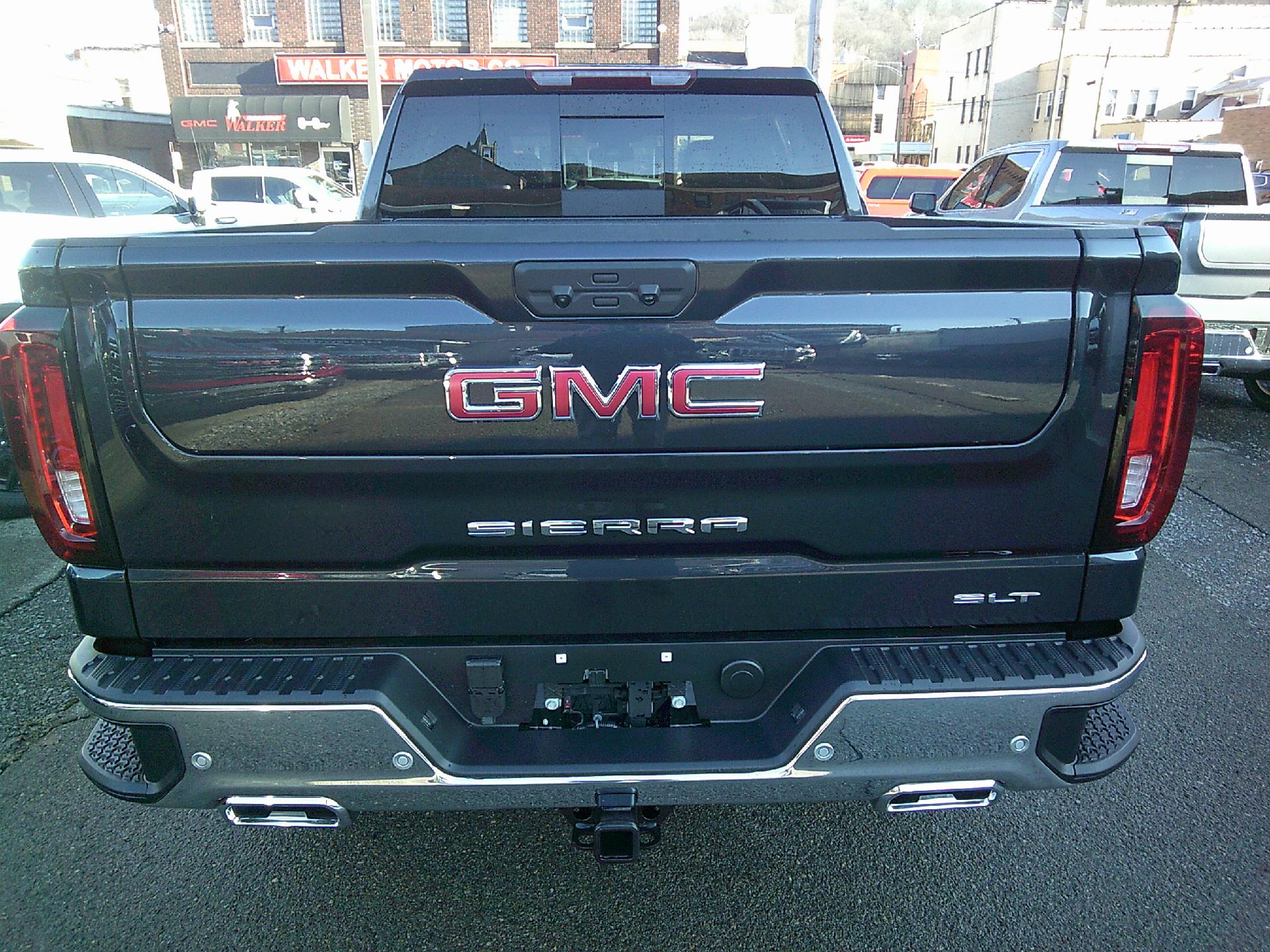 2025 GMC Sierra 1500 Vehicle Photo in KITTANNING, PA 16201-1536