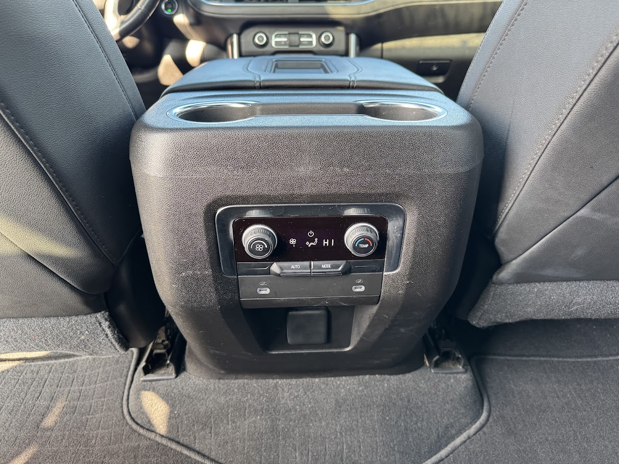 2021 Chevrolet Tahoe Vehicle Photo in BOONVILLE, IN 47601-9633