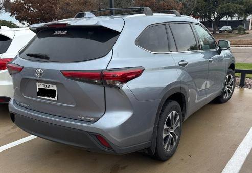 2020 Toyota Highlander Vehicle Photo in FORT WORTH, TX 76132