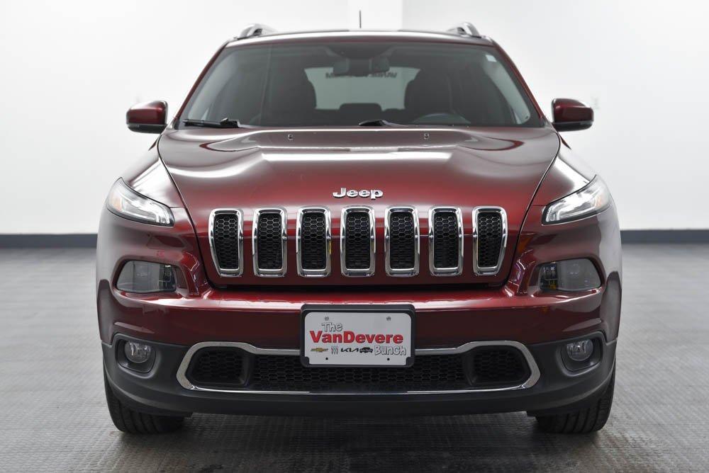 2018 Jeep Cherokee Vehicle Photo in AKRON, OH 44303-2185