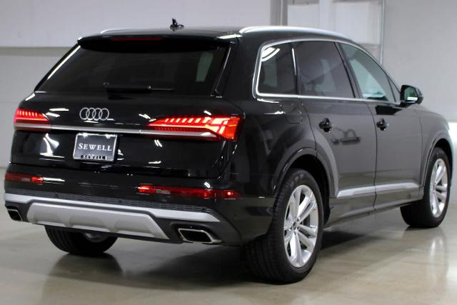 2025 Audi Q7 Vehicle Photo in SUGAR LAND, TX 77478