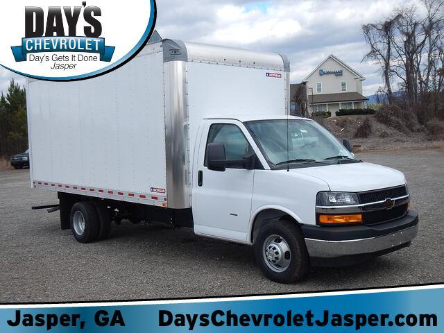 2024 Chevrolet Express Commercial Cutaway Vehicle Photo in JASPER, GA 30143-8655