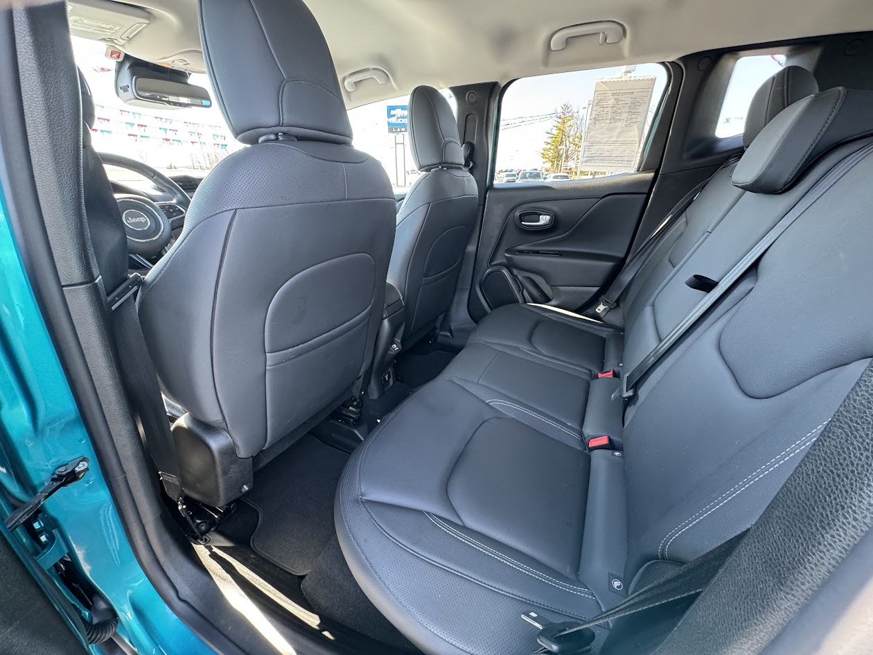 2021 Jeep Renegade Vehicle Photo in BOONVILLE, IN 47601-9633