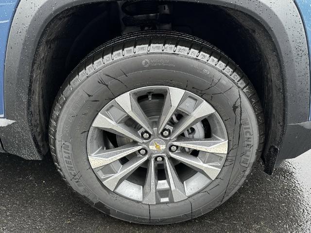 2025 Chevrolet Equinox Vehicle Photo in GARDNER, MA 01440-3110