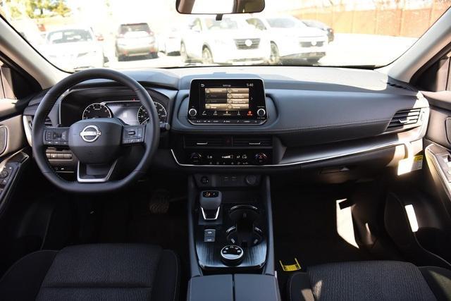 2025 Nissan Rogue Vehicle Photo in Ballwin, MO 63011