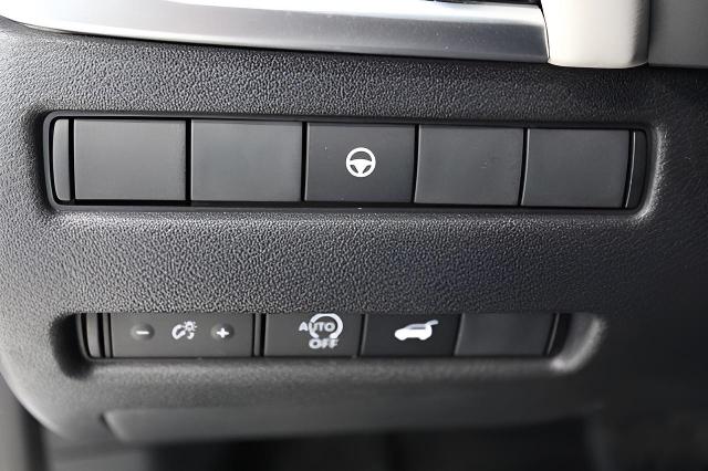 2024 Nissan Rogue Vehicle Photo in Green Bay, WI 54304