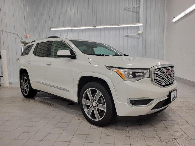 2017 GMC Acadia Vehicle Photo in NEENAH, WI 54956-2243