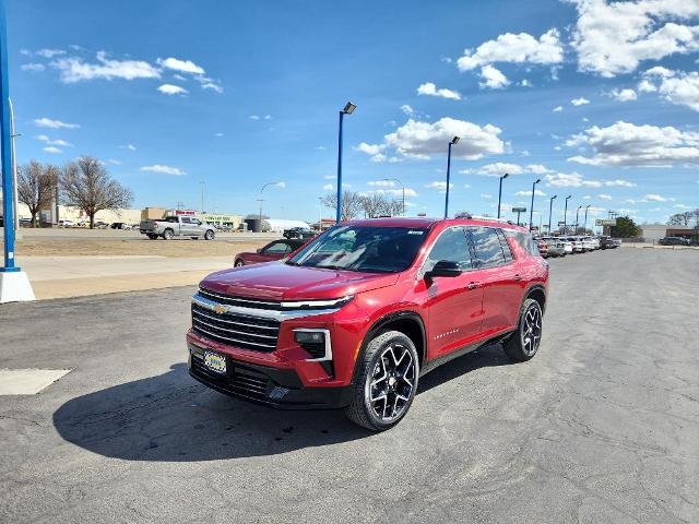 2025 Chevrolet Traverse Vehicle Photo in HAYS, KS 67601-1994