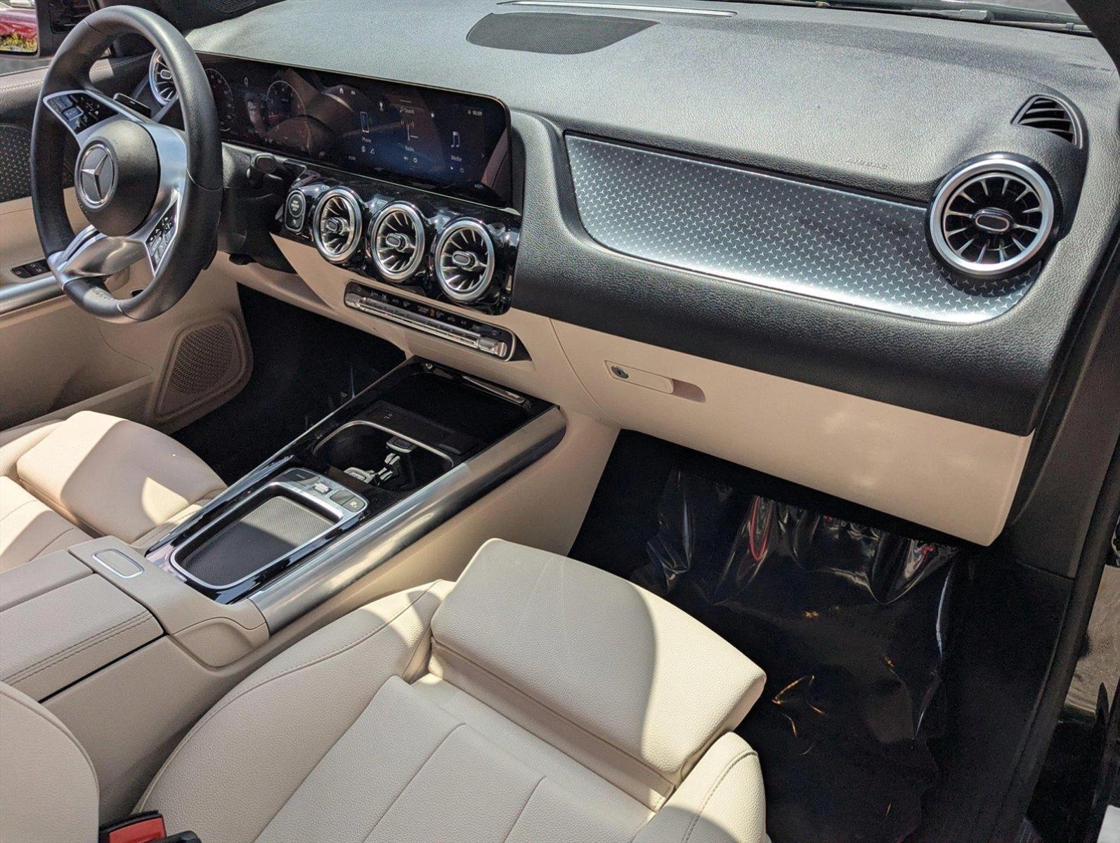2025 Mercedes-Benz GLA Vehicle Photo in Delray Beach, FL 33444
