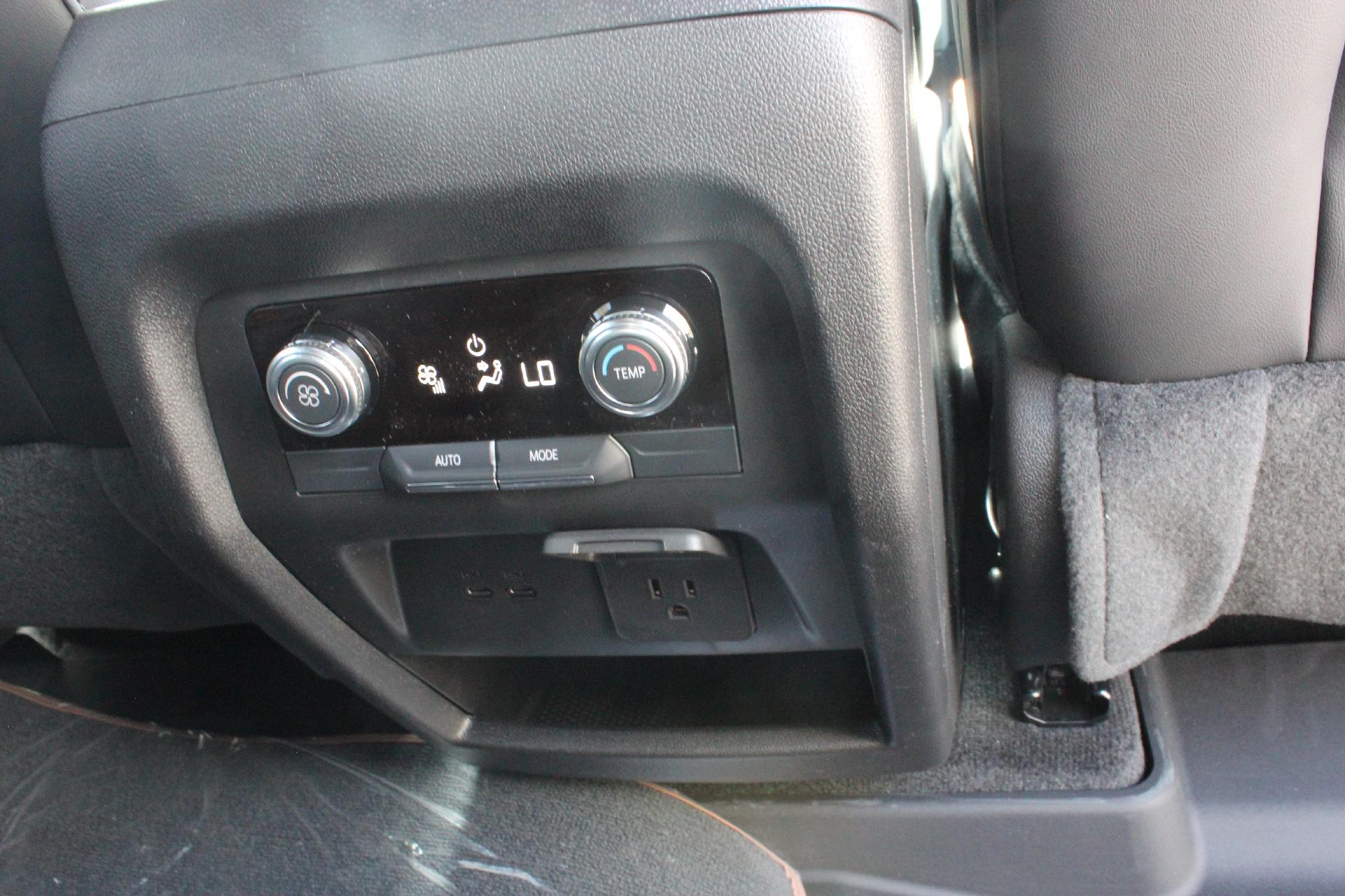 2025 GMC Acadia Vehicle Photo in AURORA, CO 80012-4011