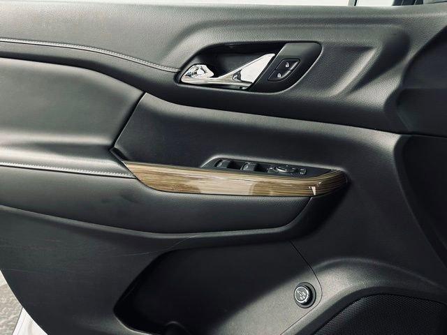 2022 GMC Acadia Vehicle Photo in MEDINA, OH 44256-9631