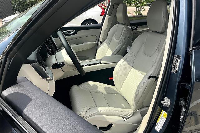 2025 Volvo XC60 Vehicle Photo in Houston, TX 77007