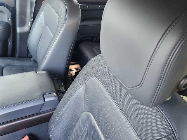 2022 Defender Vehicle Photo in Grapevine, TX 76051