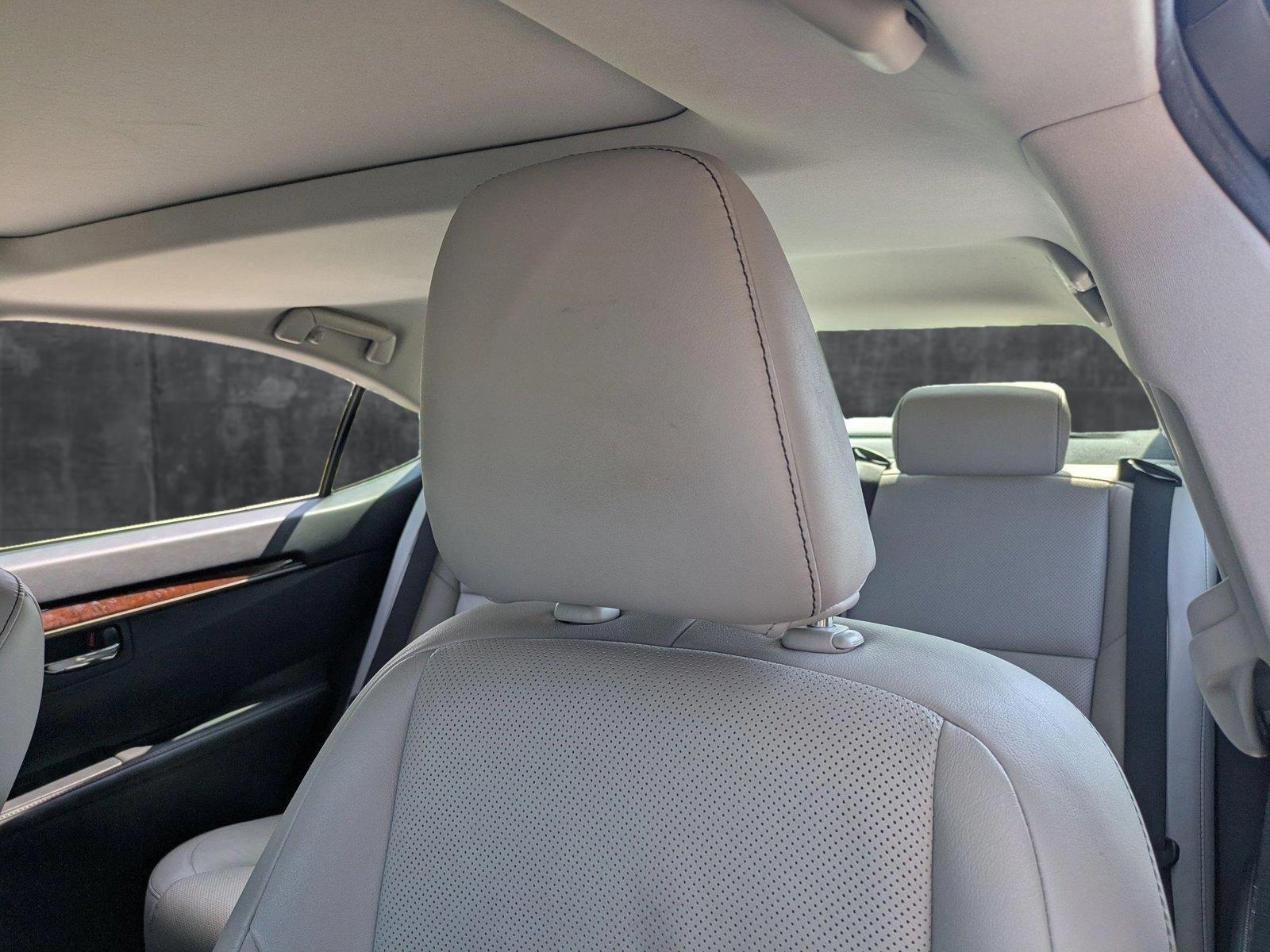 2013 Lexus ES 350 Vehicle Photo in Sarasota, FL 34231