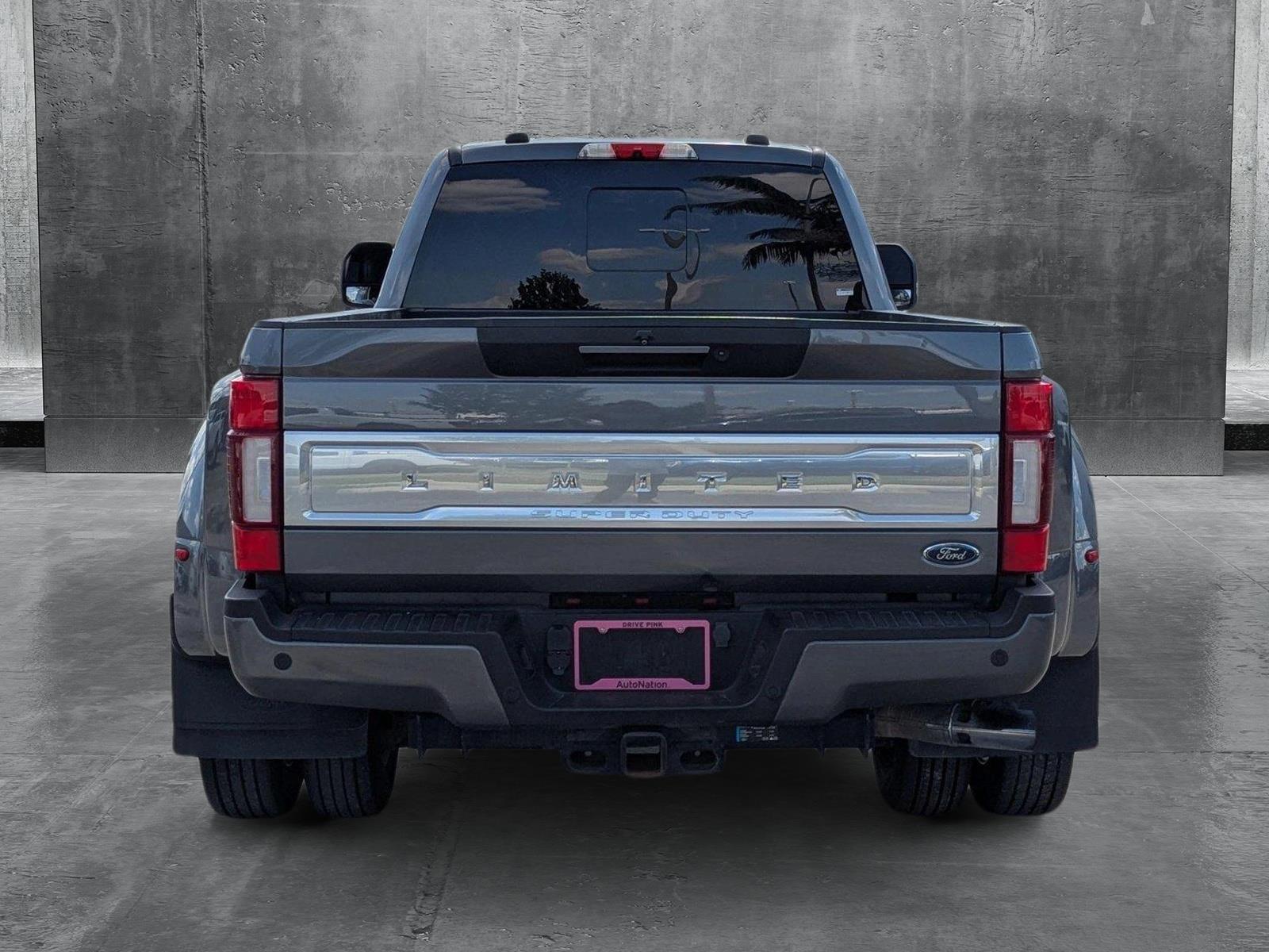 2021 Ford Super Duty F-450 DRW Vehicle Photo in Miami, FL 33015