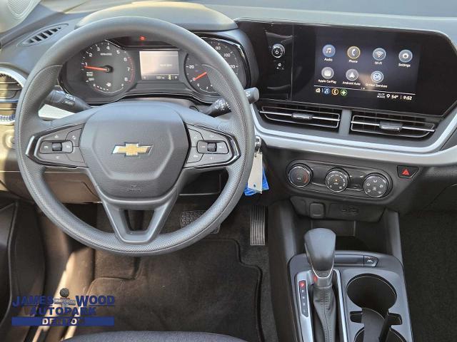 2024 Chevrolet Trax Vehicle Photo in DENTON, TX 76210-9321