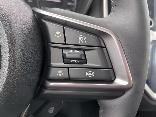 2025 Subaru Ascent Vehicle Photo in Green Bay, WI 54304