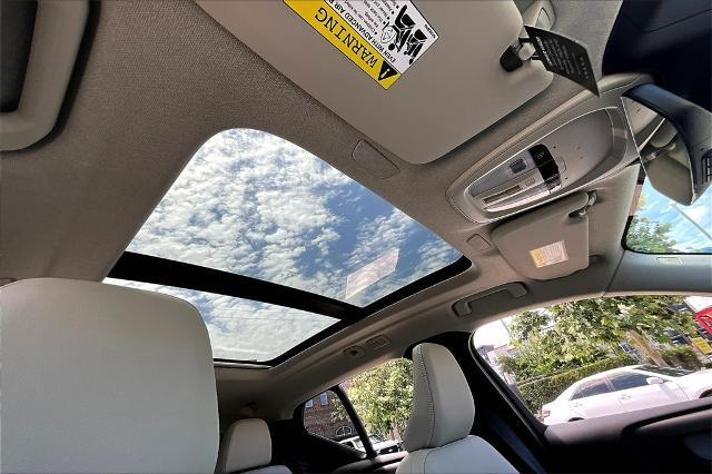 2025 Volvo XC40 Vehicle Photo in Houston, TX 77007