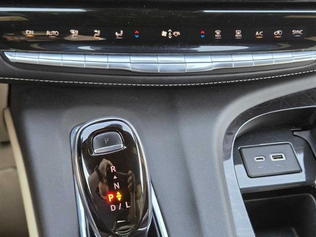 2021 Cadillac Escalade Vehicle Photo in DENTON, TX 76210-9321