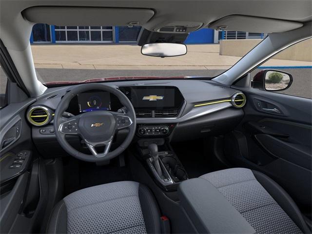 2025 Chevrolet Trax Vehicle Photo in ENGLEWOOD, CO 80113-6708