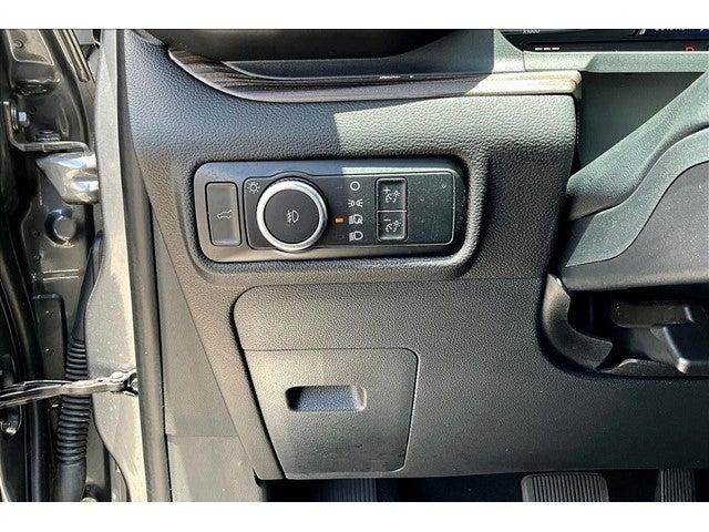 2024 Ford Explorer Vehicle Photo in San Antonio, TX 78230