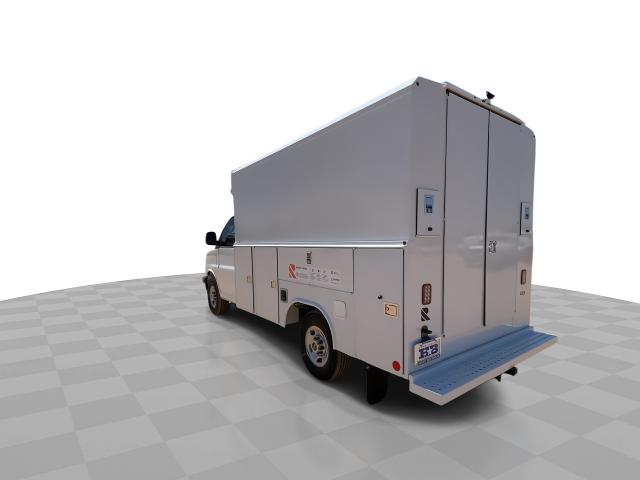 2025 GMC Savana Cutaway 3500 Vehicle Photo in GILBERT, AZ 85297-0402