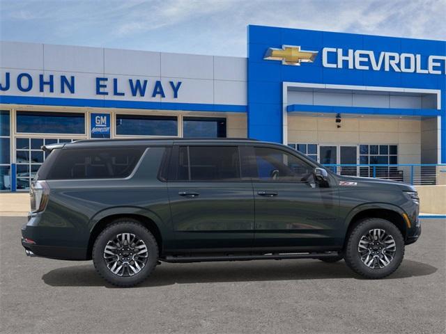 2025 Chevrolet Suburban Vehicle Photo in ENGLEWOOD, CO 80113-6708