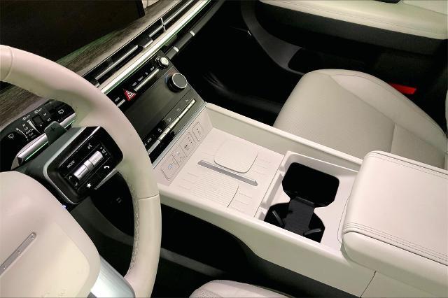 2024 Hyundai SANTA FE Vehicle Photo in Lees Summit, MO 64086