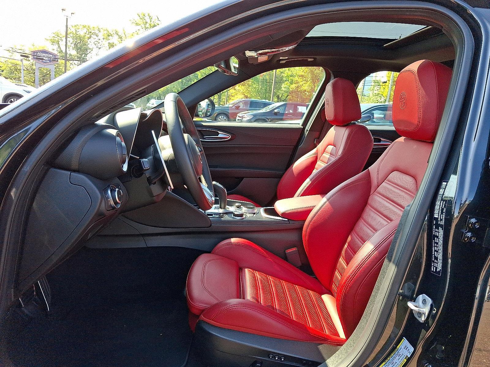 2022 Alfa Romeo Giulia Vehicle Photo in Willow Grove, PA 19090