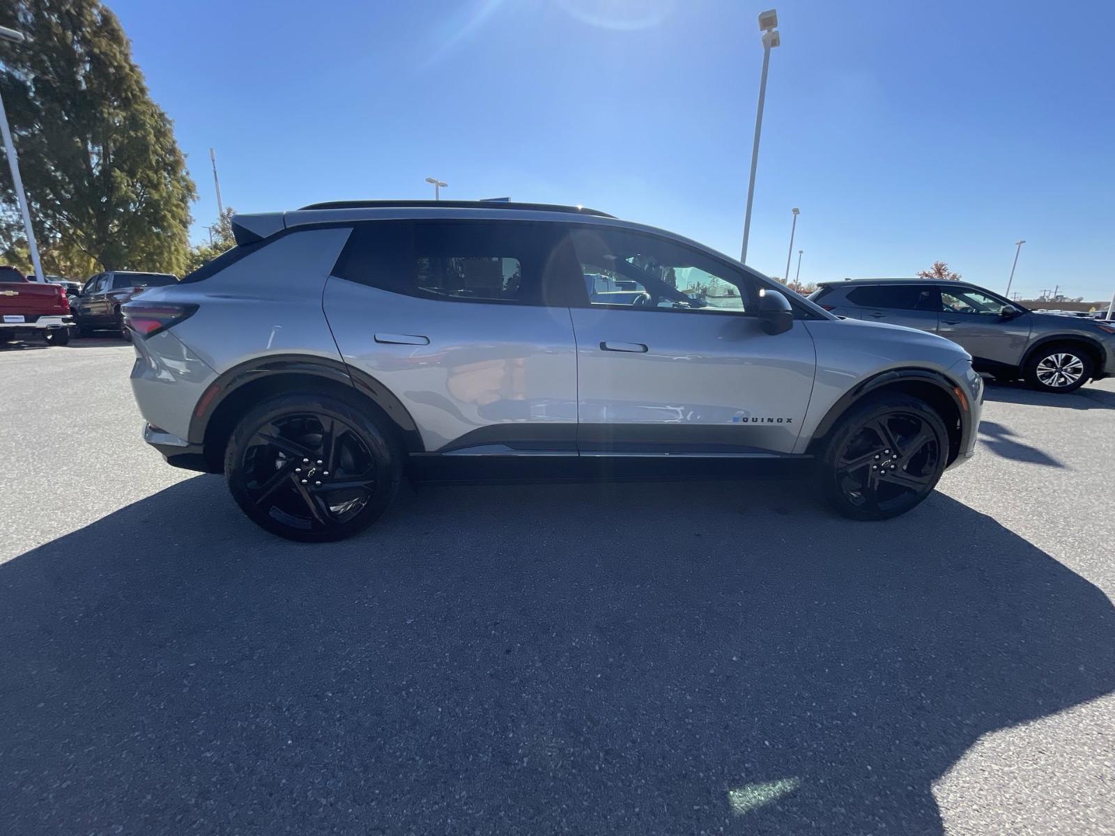 2025 Chevrolet Equinox EV Vehicle Photo in BENTONVILLE, AR 72712-4322