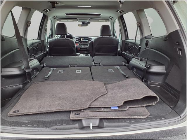 2021 Honda Pilot Vehicle Photo in Oshkosh, WI 54904