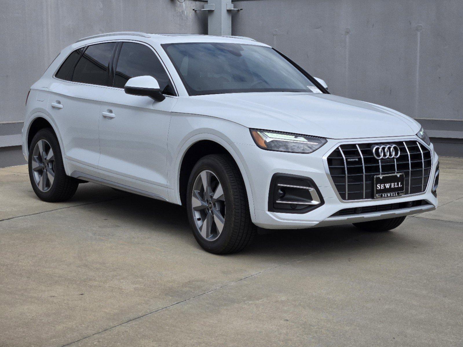 2025 Audi Q5 Vehicle Photo in SUGAR LAND, TX 77478