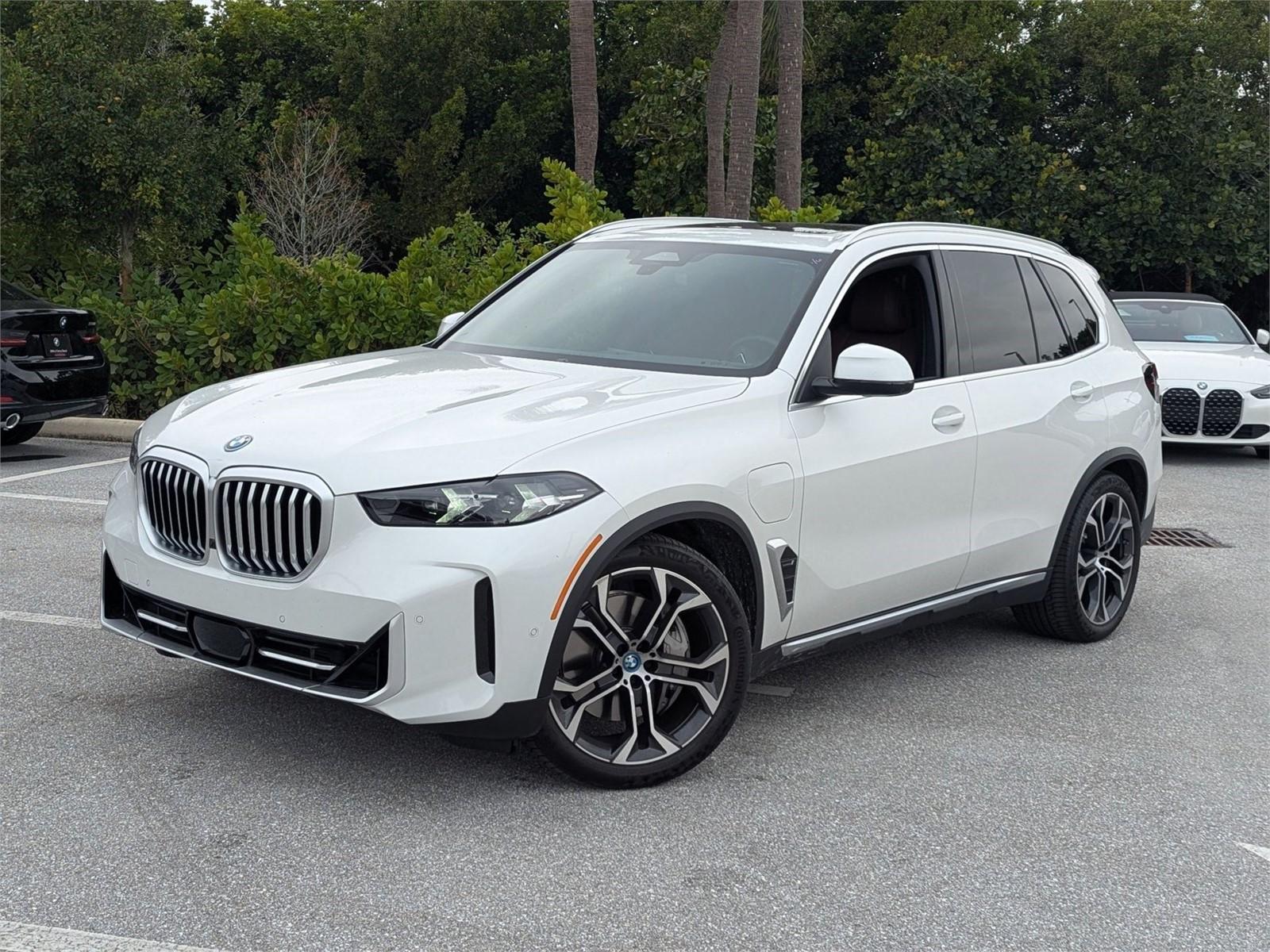 2024 BMW X5 xDrive50e Vehicle Photo in Delray Beach, FL 33444