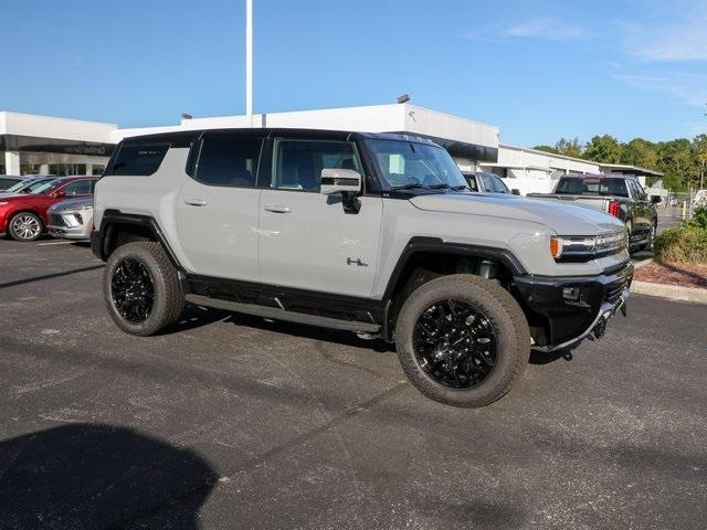 2024 GMC HUMMER EV SUV Vehicle Photo in HOMOSASSA, FL 34448-1461