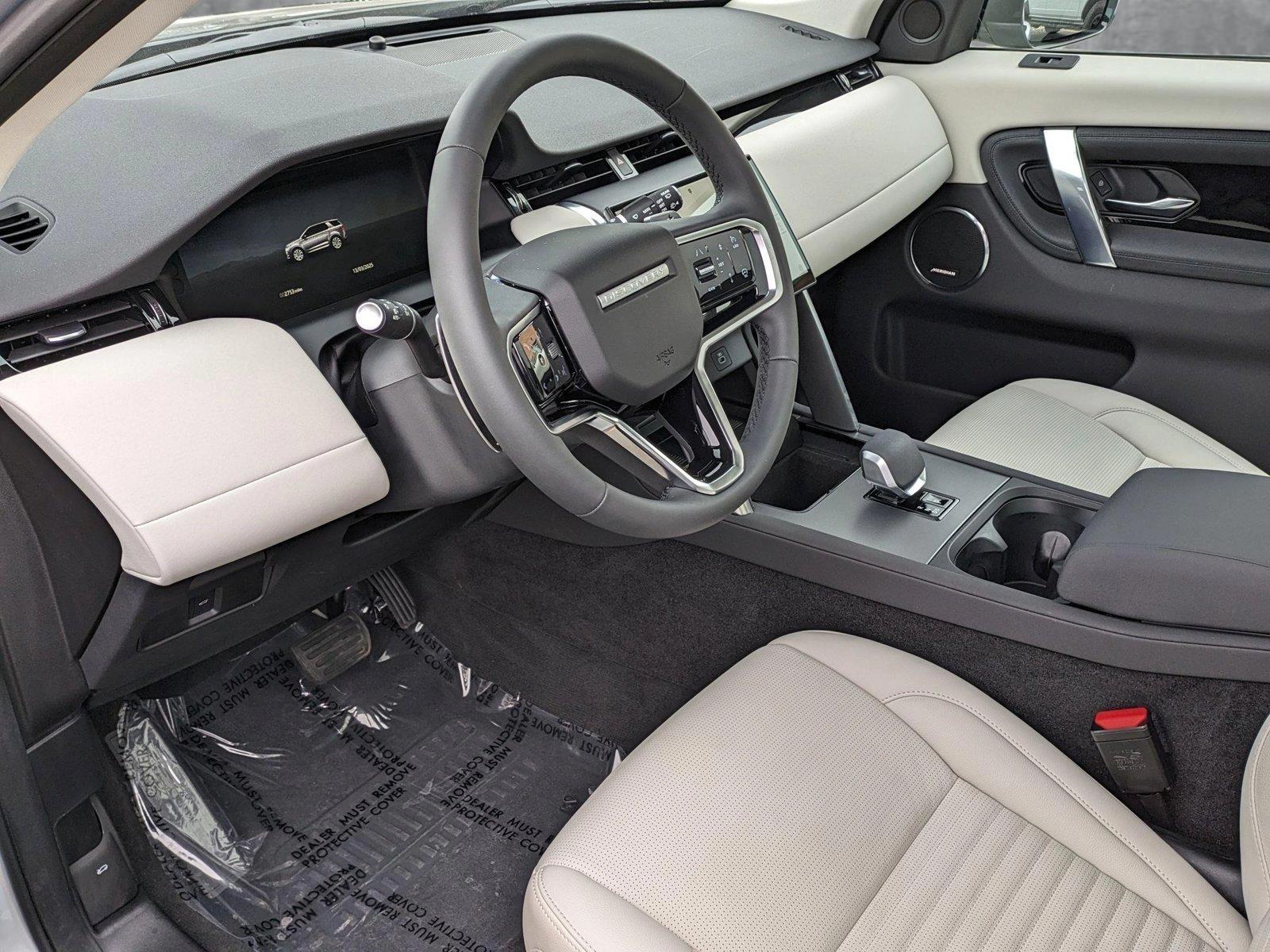 2025 Land Rover Discovery Sport Vehicle Photo in Bethesda, MD 20852