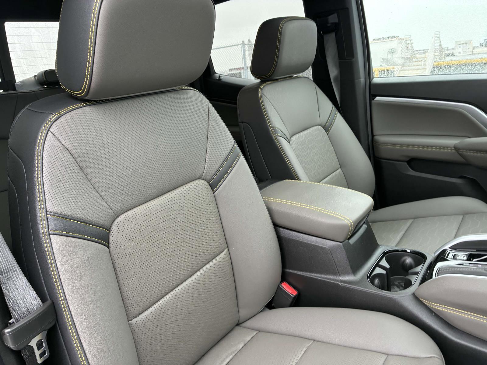 2025 Chevrolet Colorado Vehicle Photo in LOS ANGELES, CA 90007-3794