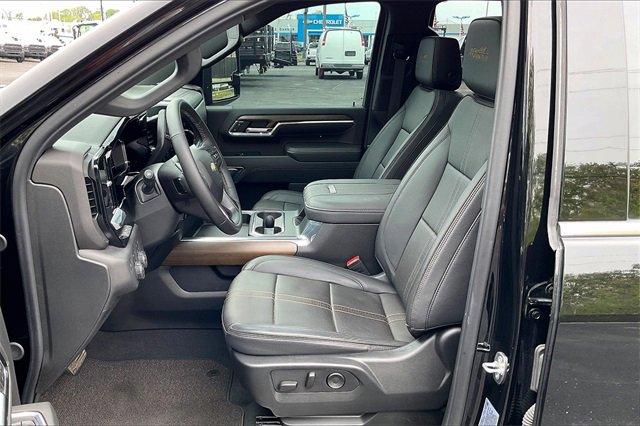 2024 Chevrolet Silverado 2500 HD Vehicle Photo in INDEPENDENCE, MO 64055-1314