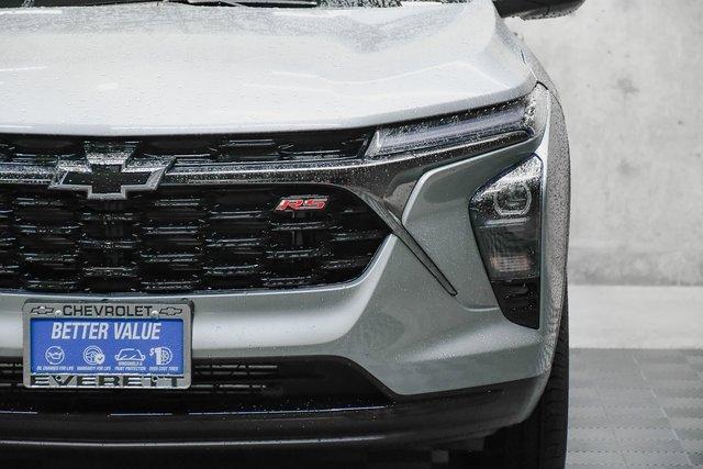 2025 Chevrolet Trax Vehicle Photo in EVERETT, WA 98203-5662