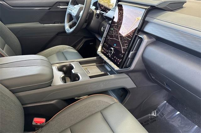 2025 GMC Acadia Vehicle Photo in ELK GROVE, CA 95757-8703