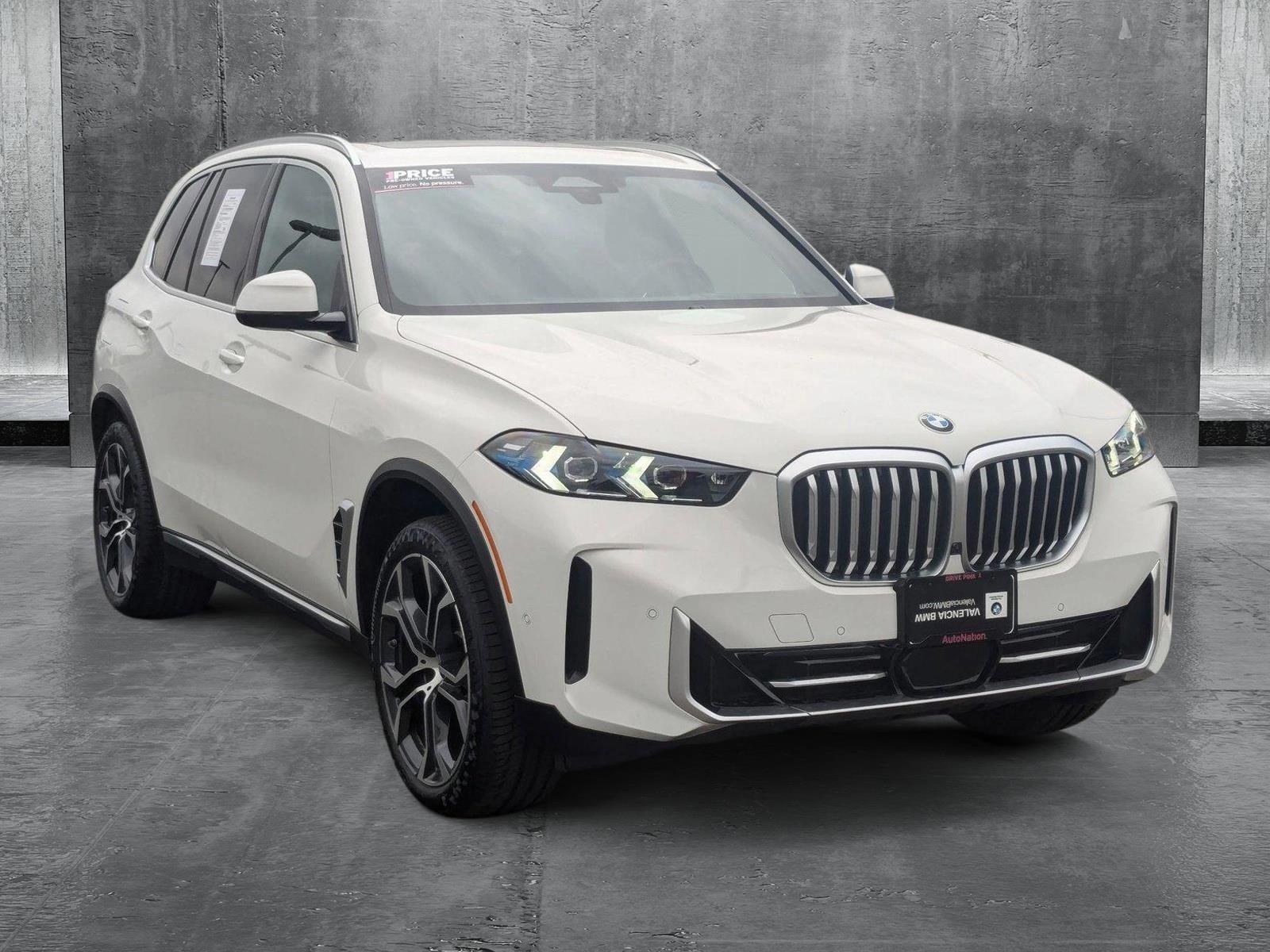 2025 BMW X5 sDrive40i Vehicle Photo in Valencia, CA 91355