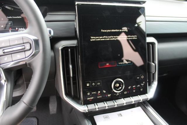 2025 GMC Acadia Vehicle Photo in Greenville, TX 75402