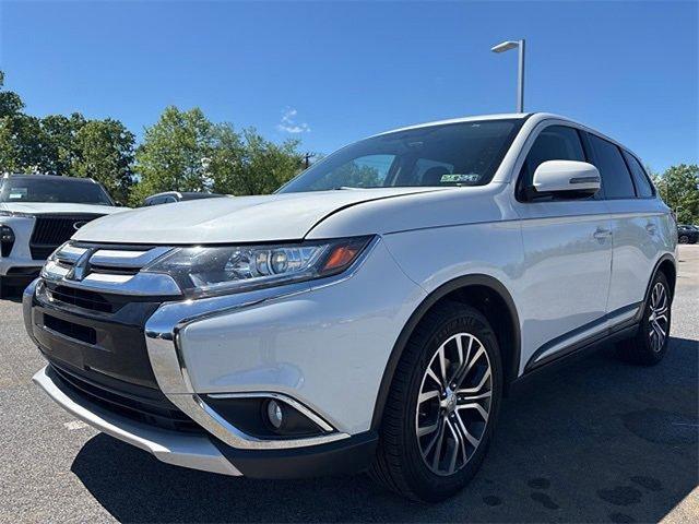 2016 Mitsubishi Outlander Vehicle Photo in Willow Grove, PA 19090