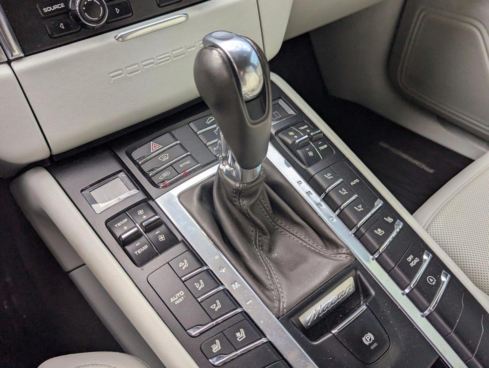 2015 Porsche Macan Vehicle Photo in Pembroke Pines , FL 33027