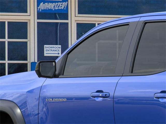 2025 Chevrolet Colorado Vehicle Photo in ENGLEWOOD, CO 80113-6708