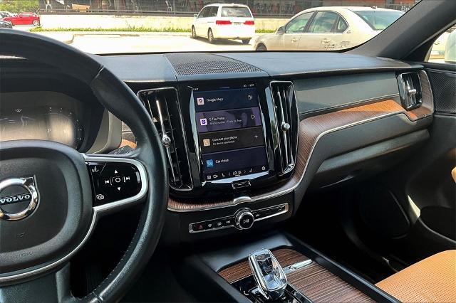2022 Volvo XC60 Vehicle Photo in Houston, TX 77007